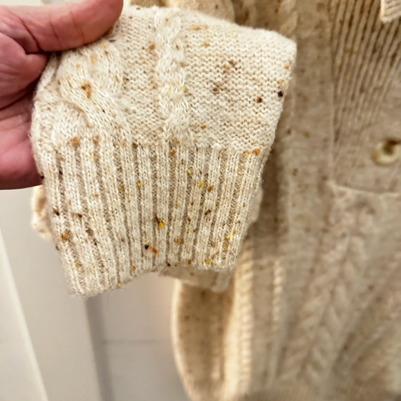 OLD NAVY MT Exaggerated button collar tan speckled woman cozy wool blend sweater - Picture 8 of 13